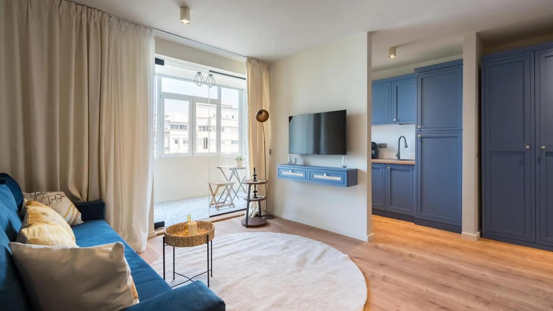 Azul Old Town Apartment Bucharest