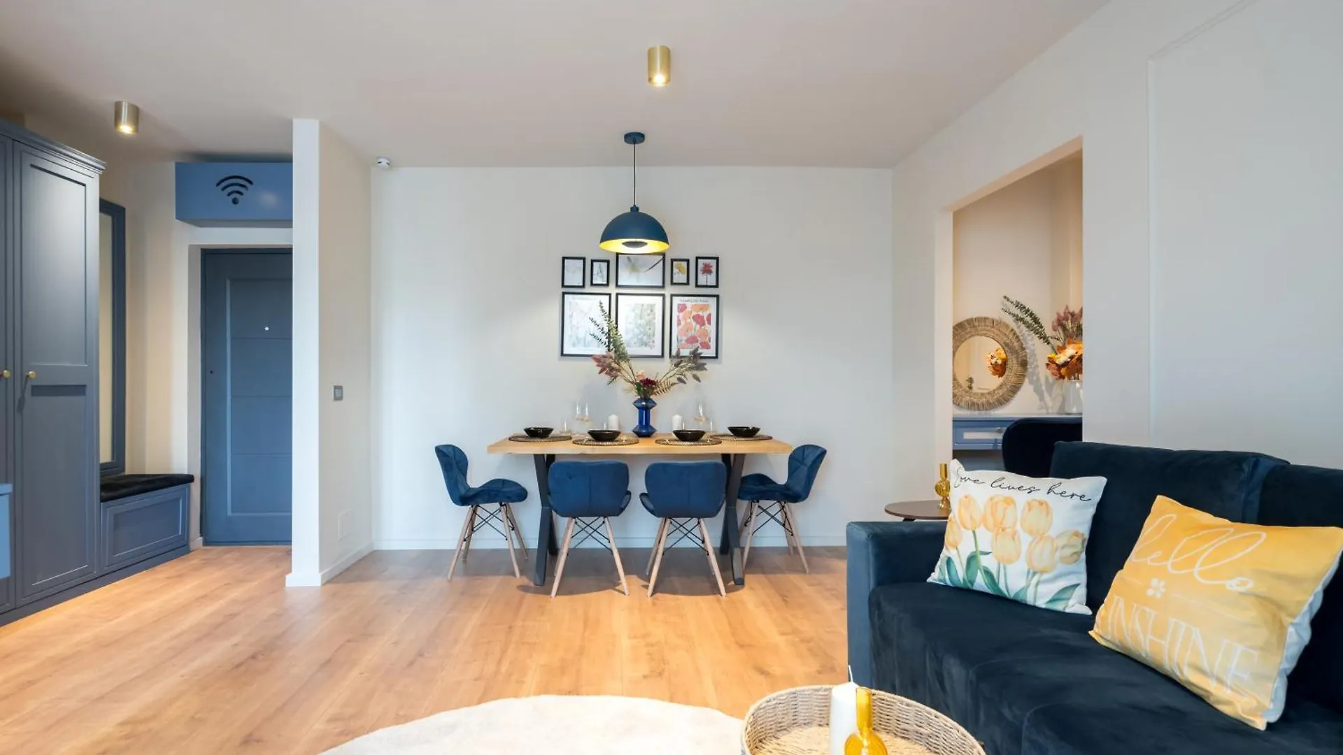 Azul Old Town Apartment Bucharest