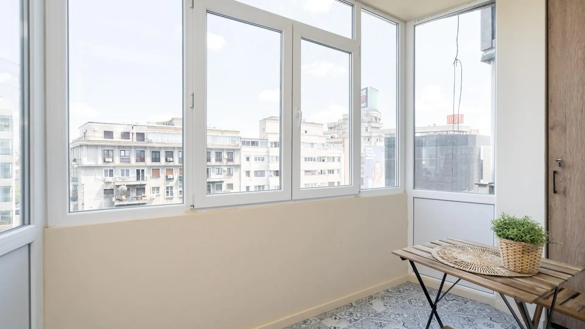 Azul Old Town Apartment Bucharest Romania