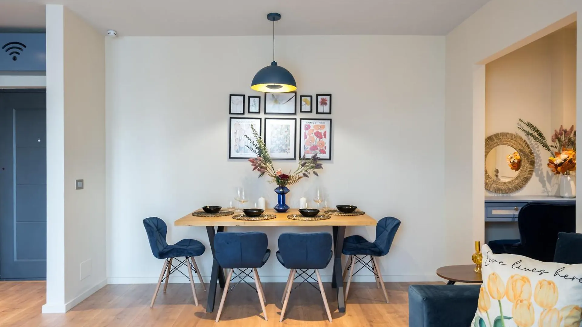 Azul Old Town Apartment Bucharest