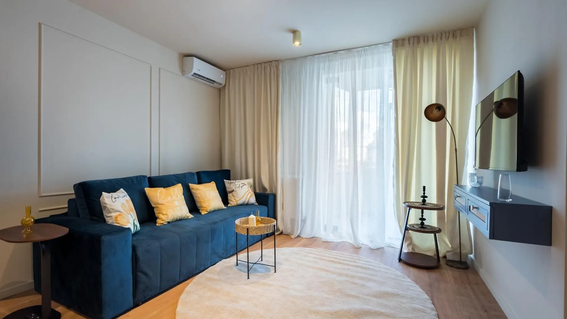 Azul Old Town Apartment Bucharest
