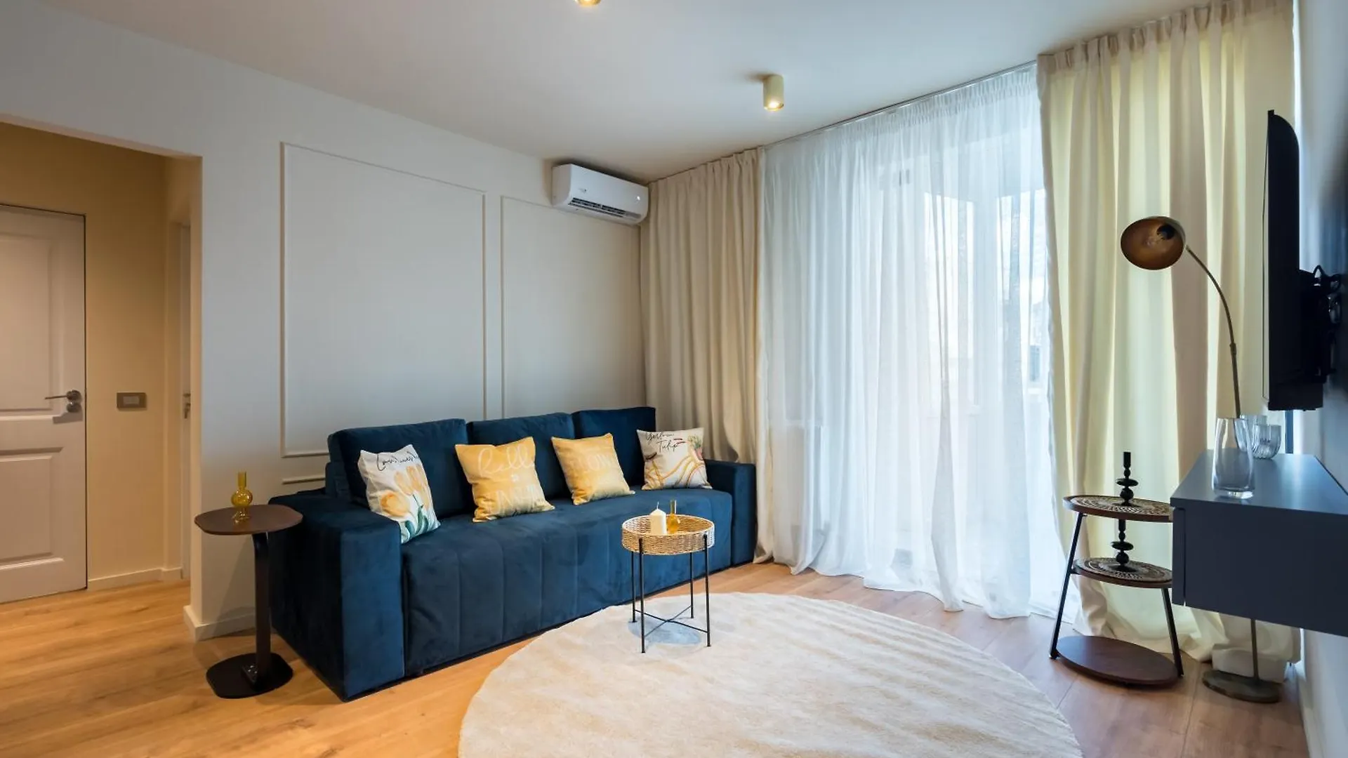 Azul Old Town Apartment Bucharest