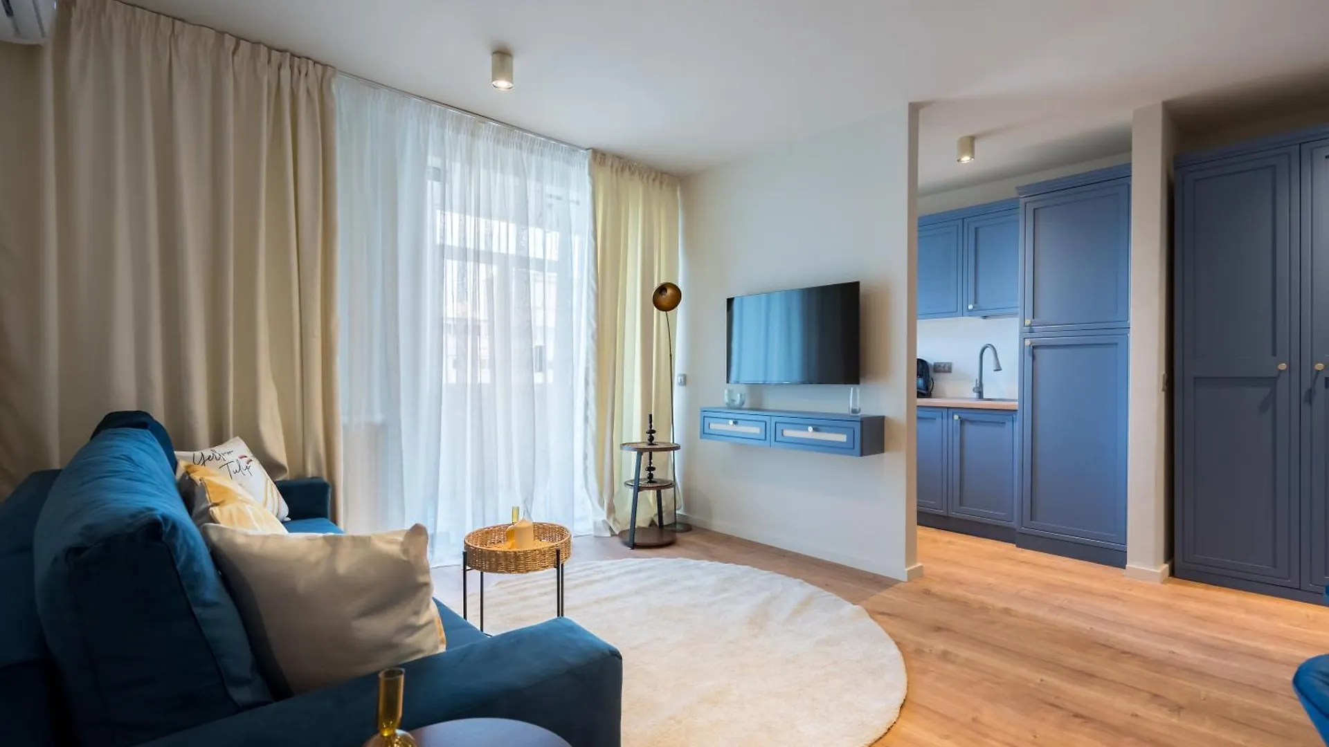 Azul Old Town Apartment Bucharest